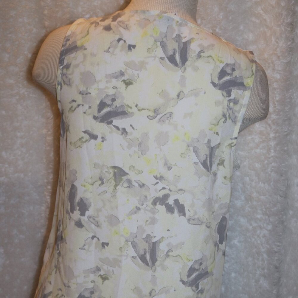 Nine West yellow floral dressy tank top NWT size small - Picture 4 of 9